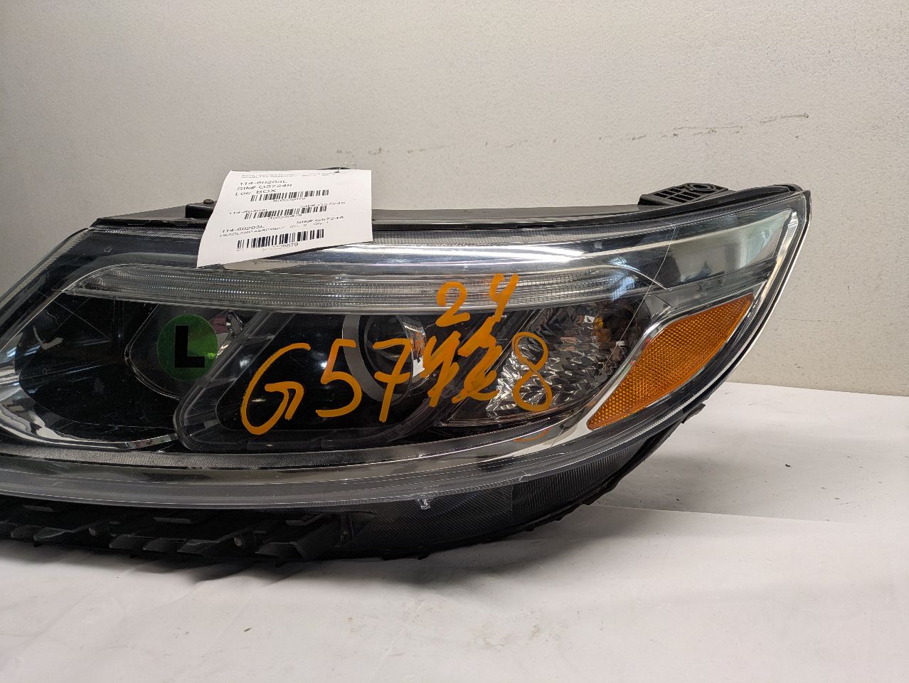 2014 KIA SORENTO 4cyl Gasoline 2.4 Left HEADLAMP ASSEMBLY - 328879 — photo 2