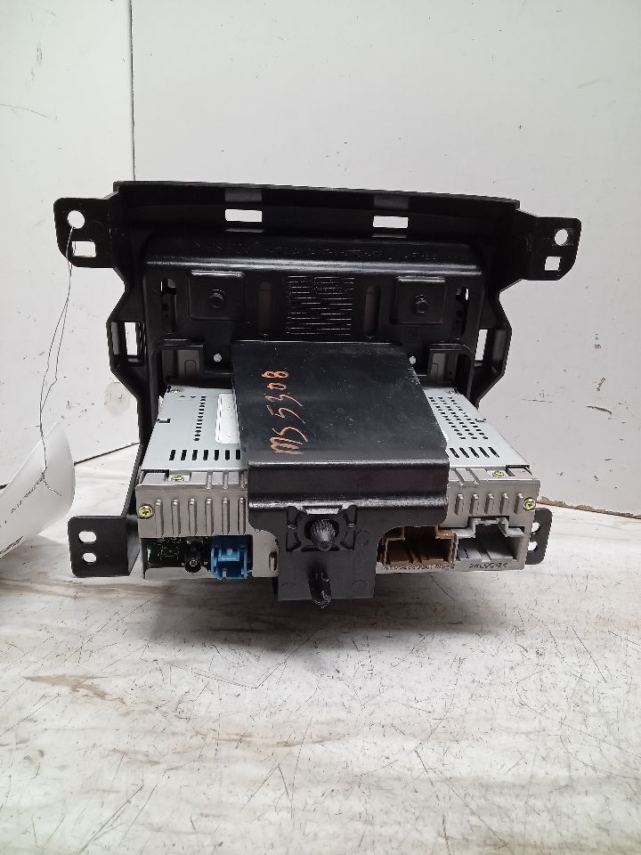 2018 CHEVROLET TRAVERSE 3.6L 6cyl Gasoline VVT Radio Audio - 328916 — photo 4