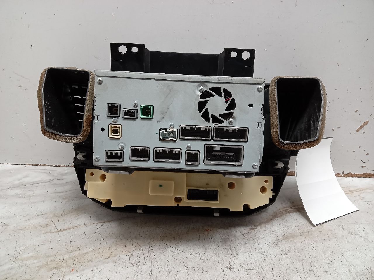 2013 HONDA ACCORD 6cyl Gasoline 3.5 Radio Audio - 329129 — photo 6