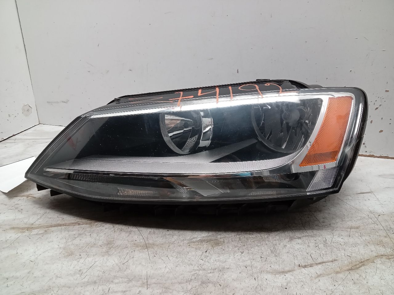 2013 VOLKSWAGEN JETTA GLI Left HEADLAMP ASSEMBLY - 329143
