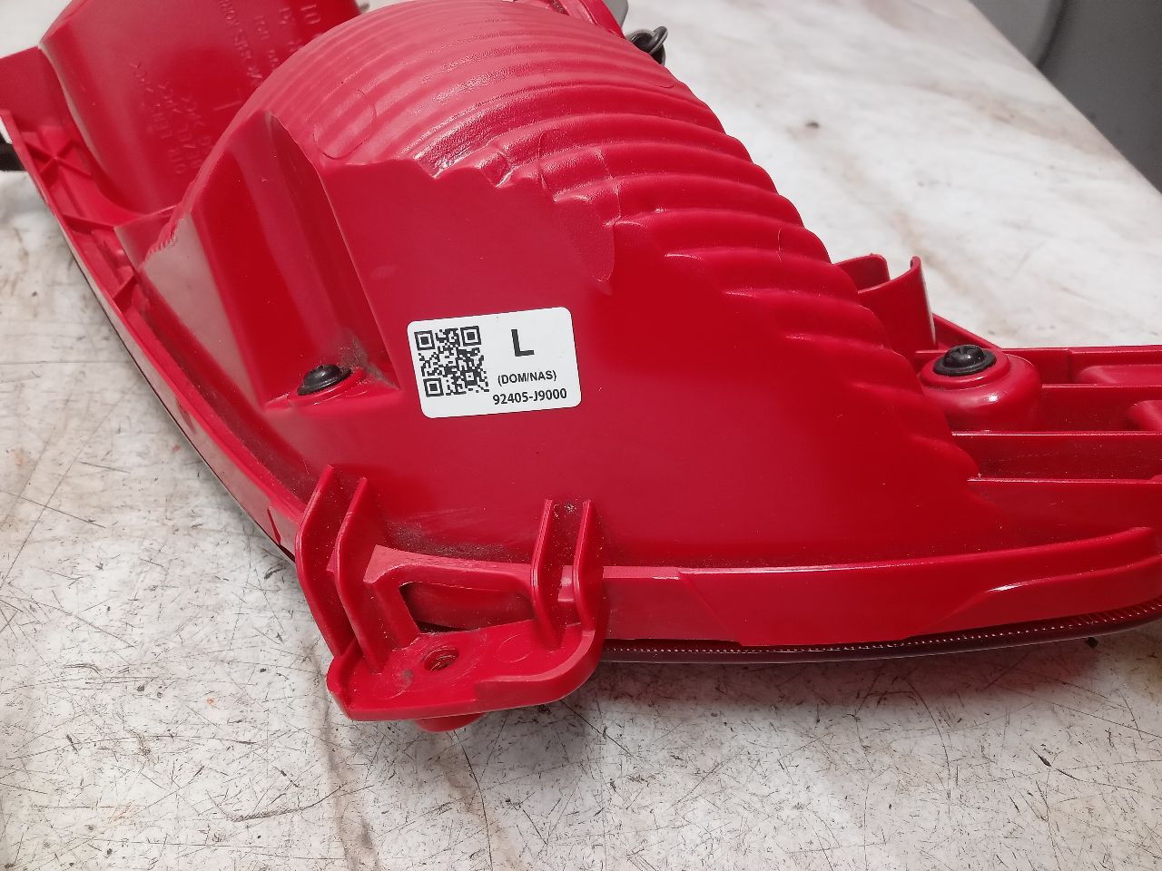 2021 HYUNDAI KONA 2.0L 4cyl Gasoline VVT Left TAIL LAMP - 329178 — photo 3