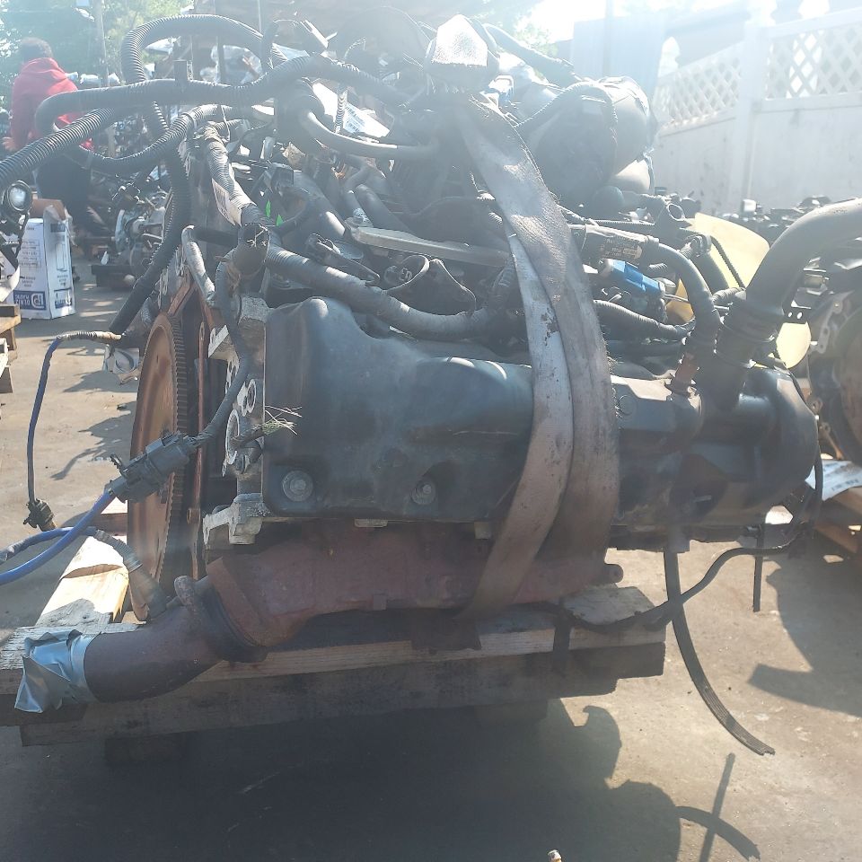 2011 FORD E150 VAN 4.6L 8cyl Gasoline ENGINE ASSEMBLY - 329556 — photo 2