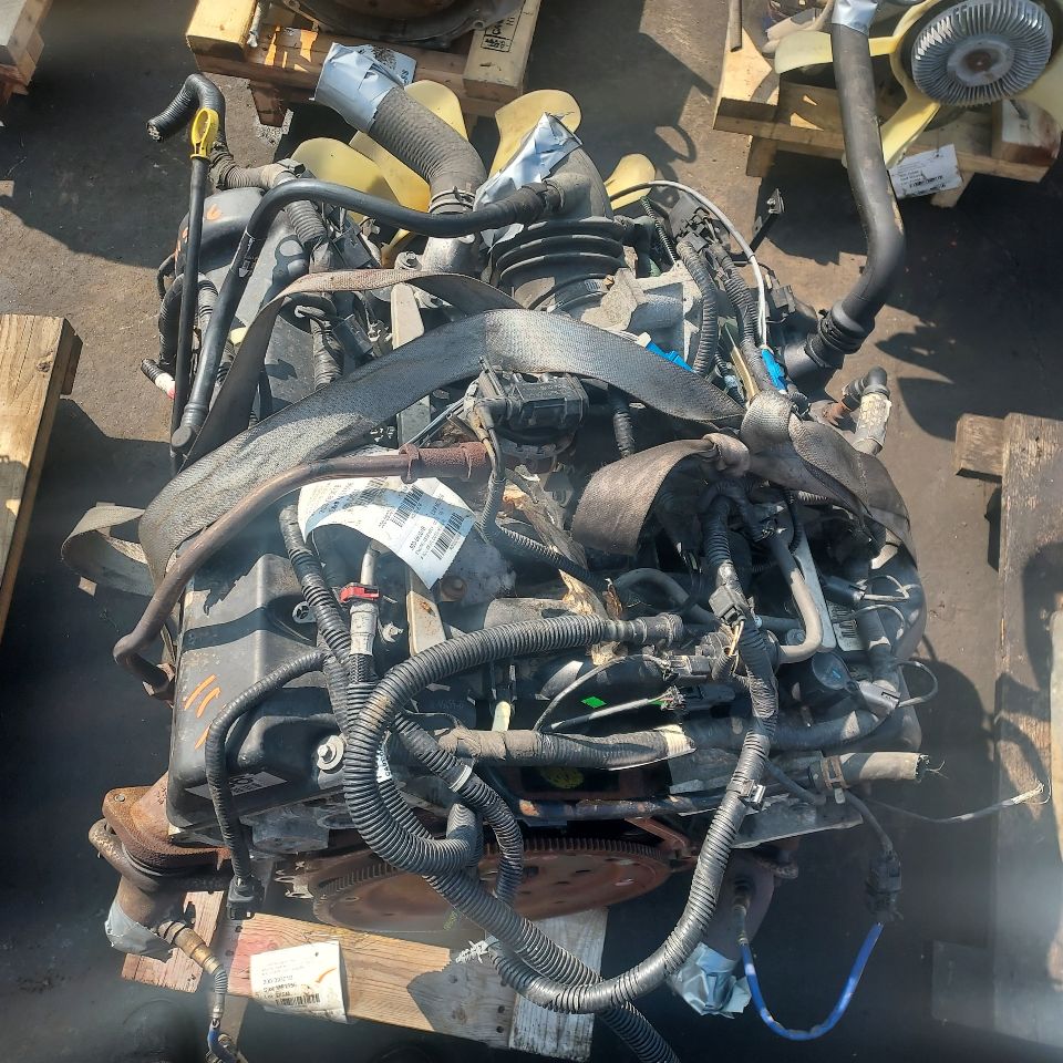 2011 FORD E150 VAN 4.6L 8cyl Gasoline ENGINE ASSEMBLY - 329556 — photo 3