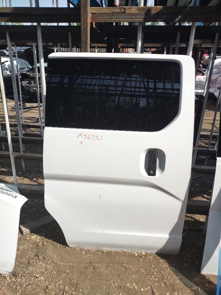 2021 NISSAN NV200 2.0L 4cyl Gasoline Right Dr Assm, Rear Side - 329732