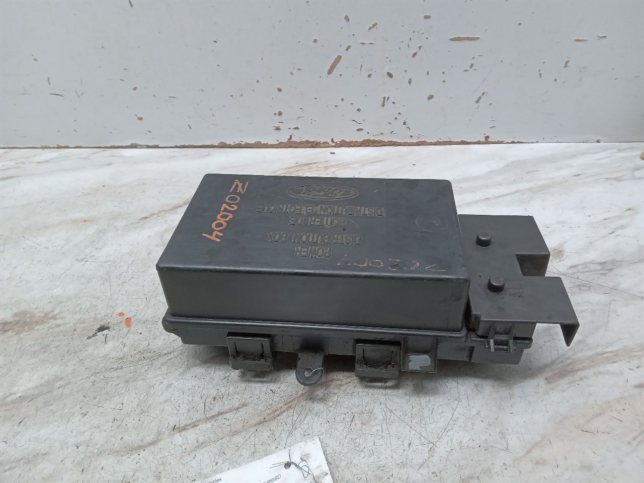 2000 FORD VAN 8cyl Diesel Turbo 7.3L Fuse Box, Engine - 330057