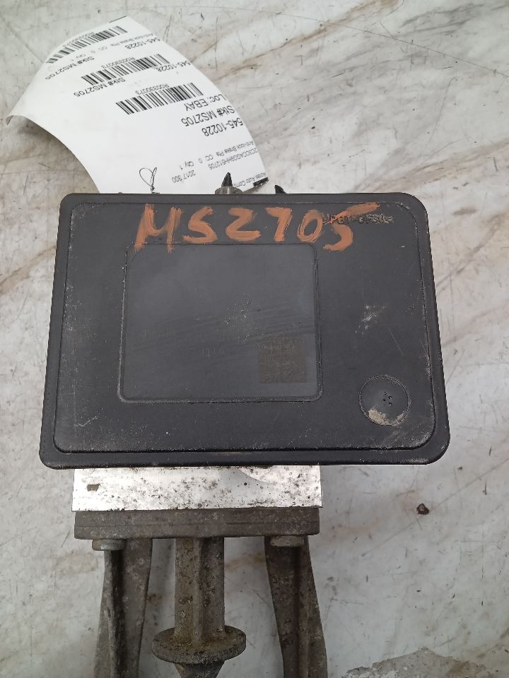 2017 CHRYSLER 300 3.6L 6cyl VVT Anti-lock Brake Pts - 330073 — photo 5
