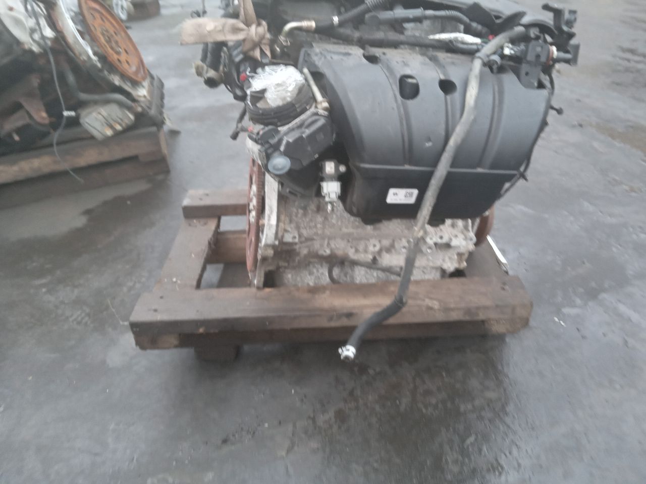 2017 BUICK REGAL 4cyl Gasoline Turbo 2.0 ENGINE ASSEMBLY - 330106 — photo 1
