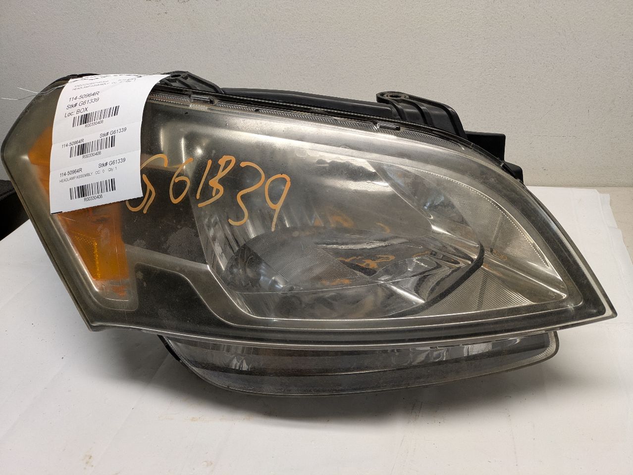 2010 KIA SOUL 4cyl Gasoline 2.0 Right HEADLAMP ASSEMBLY - 330408