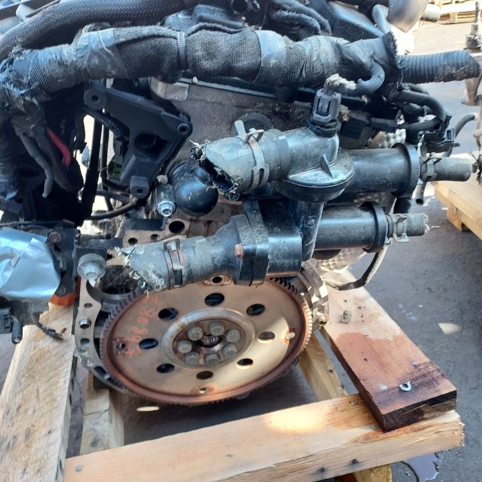 2013 DODGE AVENGER 4cyl Gasoline 2.4 ENGINE ASSEMBLY - 330736 — photo 2