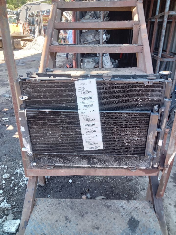 2007 LEXUS RX400H 6cyl electric 3.3 Radiators - 331082 — photo 2