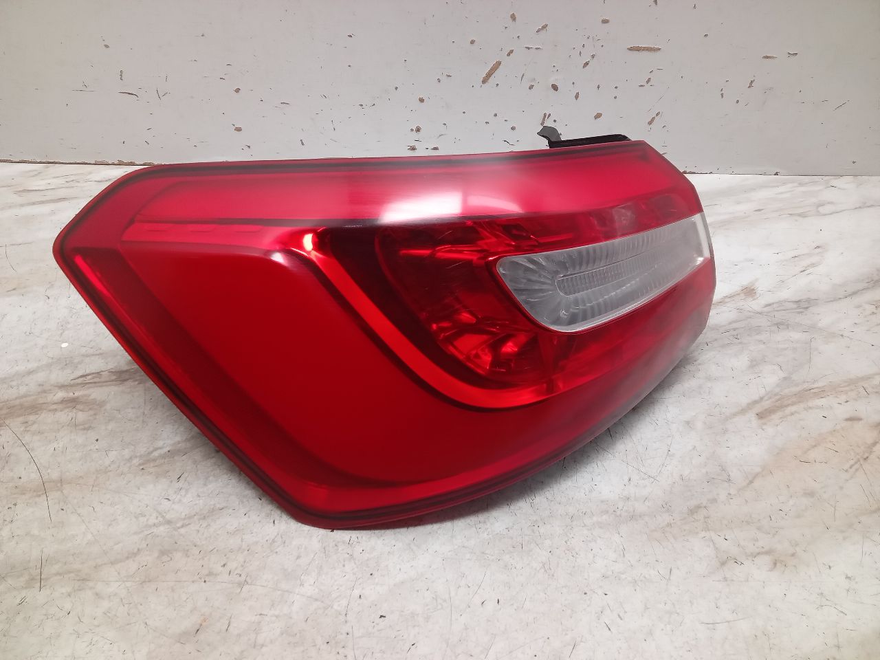2014 KIA CADENZA Left TAIL LAMP - 331182