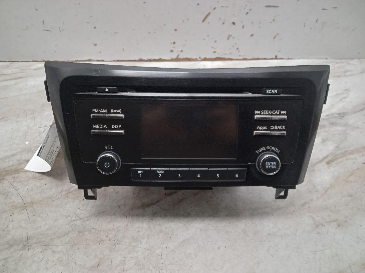 2016 NISSAN ROGUE 4cyl Gasoline 2.5 DOHC Radio Audio - 331194
