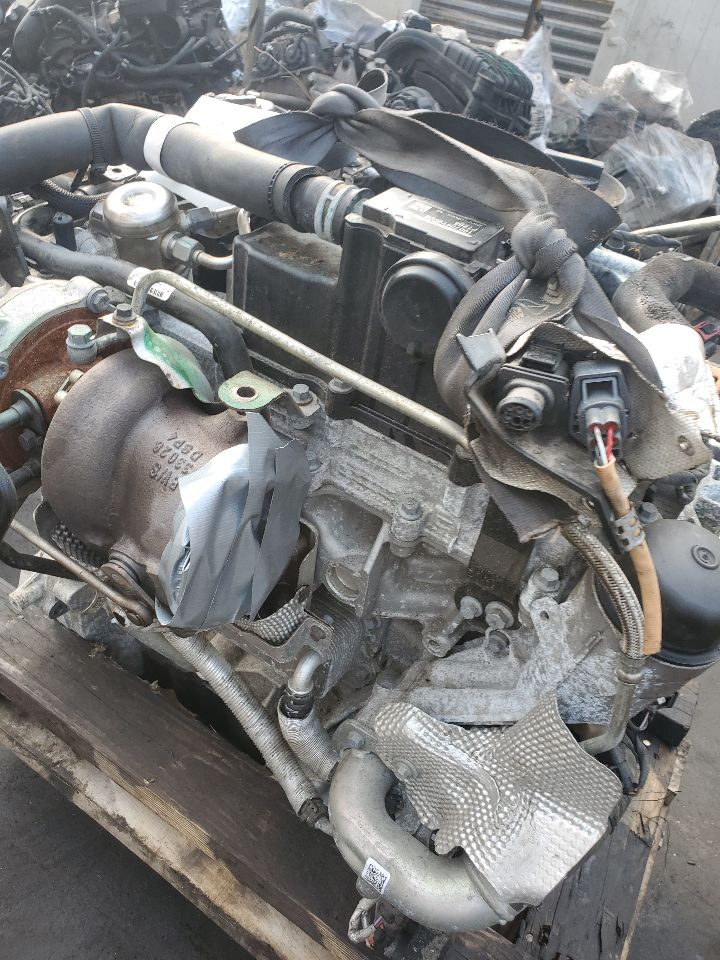 2020 JAGUAR E-PACE 2.0L 4cyl Turbo Gasoline ENGINE ASSEMBLY - 331633