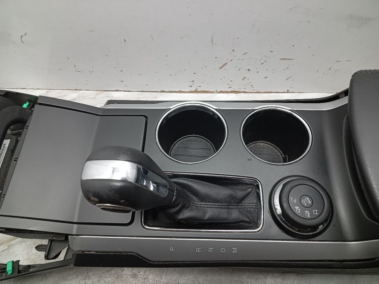 2013 FORD EXPLORER 6cyl Gasoline 3.5 Console, Front - 331781 — photo 5