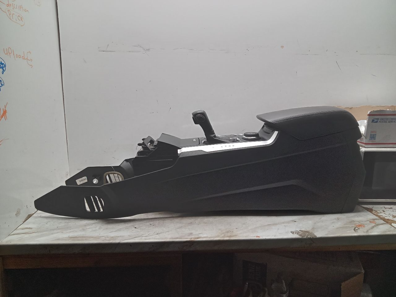2013 FORD EXPLORER 6cyl Gasoline 3.5 Console, Front - 331781 — photo 6