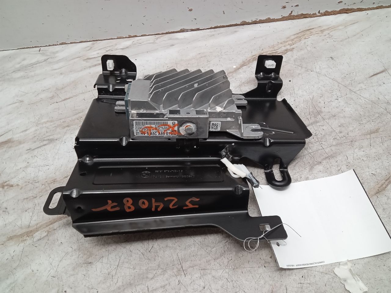 2023 BMW M550i 4.4L 8cyl Turbo Gasoline Radio Audio - 331783 — photo 4