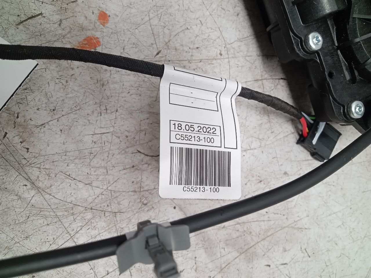 2023 BMW M550i 4.4L 8cyl Turbo Gasoline Lid Gate Moulding - 331784