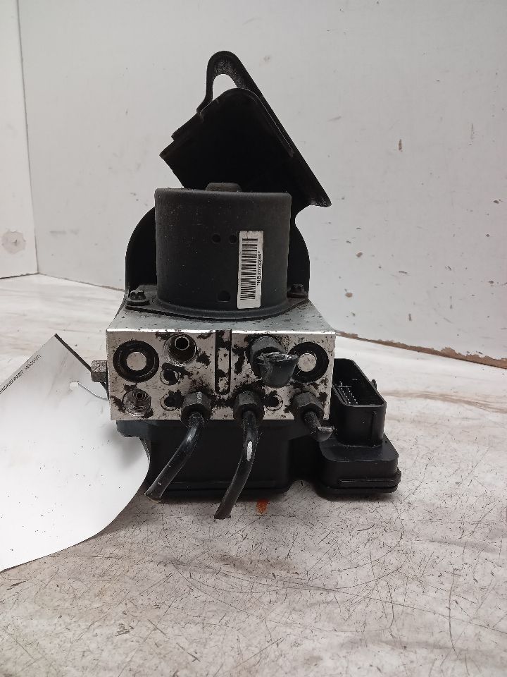 2011 JEEP GRAND CHEROKEE 6 cyl Gas Flex Fuel 3.6 Anti-lock Brake Pts - 331803 — photo 4