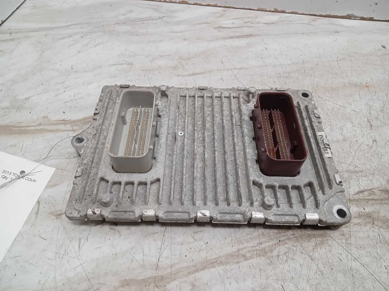 2013 CHRYSLER TOWN & COUNTRY Eng/Motor Cont Mod - 332158 — photo 4