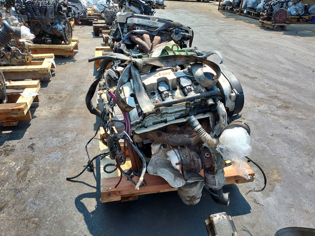 2006 AUDI A4 4cyl Gasoline Turbo 2.0 ENGINE ASSEMBLY - 332380 — photo 5