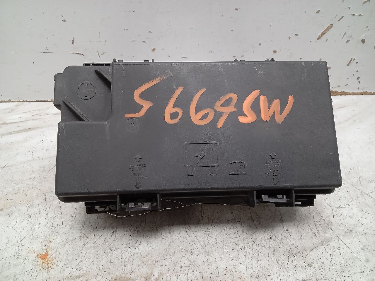 2012 JEEP LIBERTY 6cyl Gasoline 3.7 Chassis Cont Mod - 332522 — photo 3