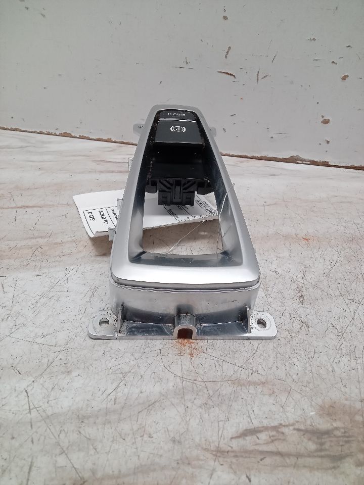 2016 BMW X5 6cyl Gasoline Turbo 3.0 Console, Front - 333564 — photo 4