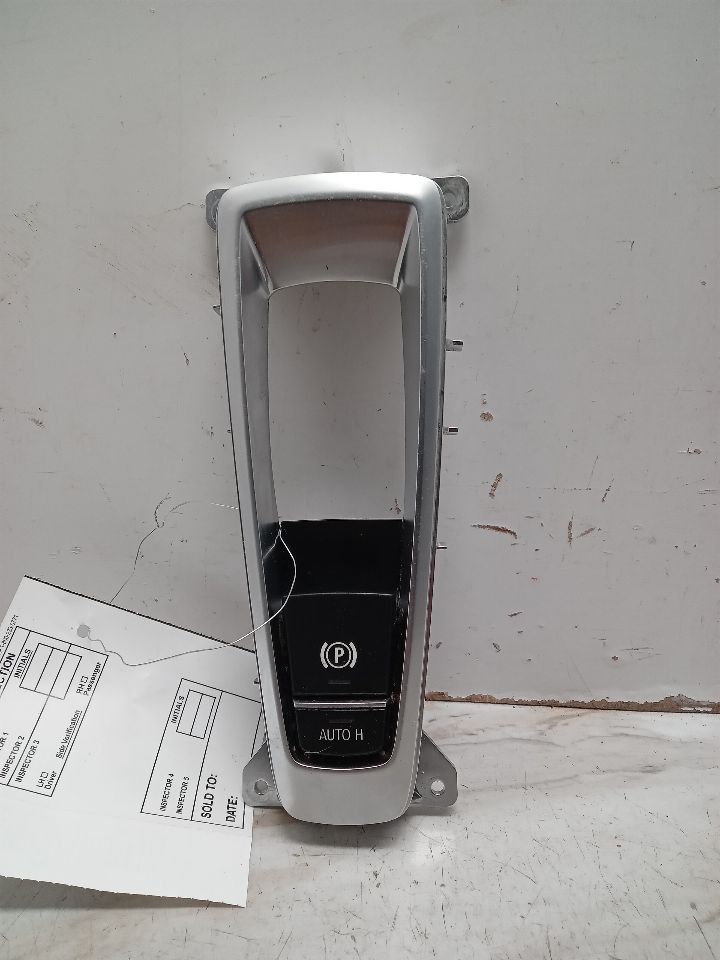 2016 BMW X5 6cyl Gasoline Turbo 3.0 Console, Front - 333564 — photo 7
