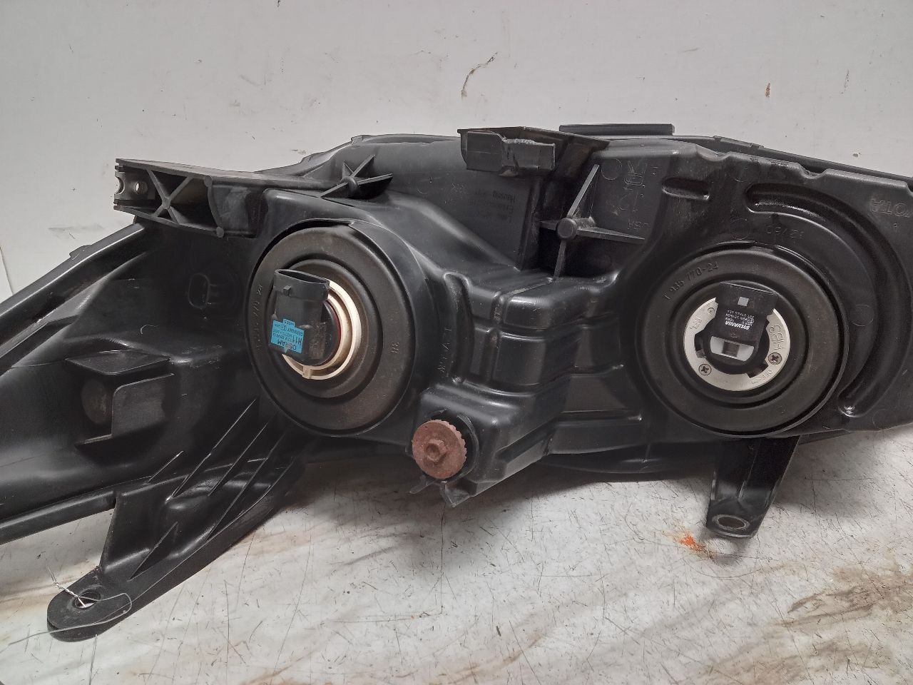 2016 TOYOTA CAMRY Right HEADLAMP ASSEMBLY - 333568 — photo 2