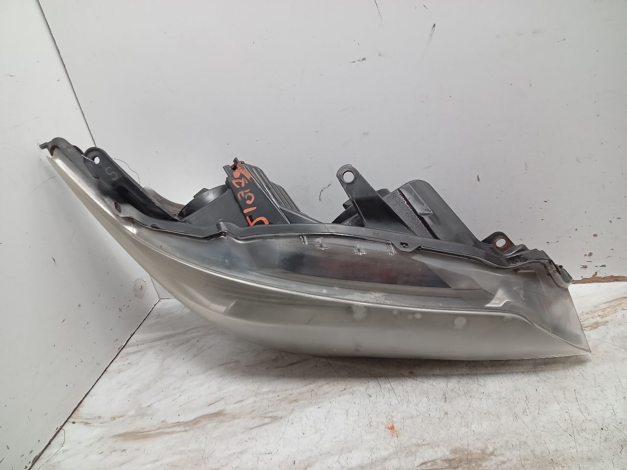 2016 TOYOTA CAMRY Right HEADLAMP ASSEMBLY - 333568 — photo 4