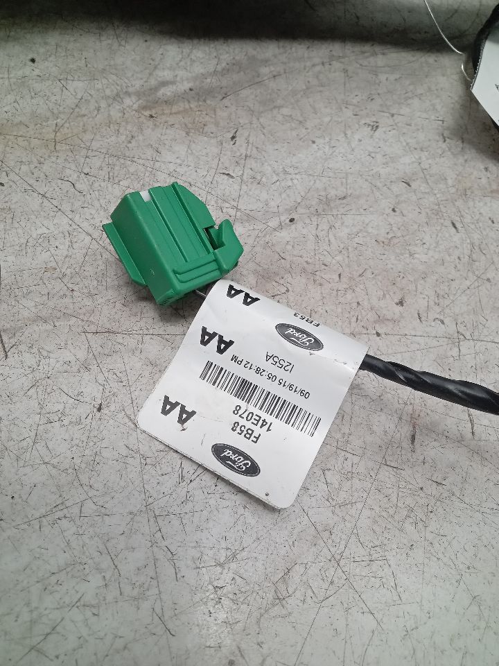 2016 FORD EXPLORER 6cyl Gasoline 3.5 Console, Front - 333589 — photo 4