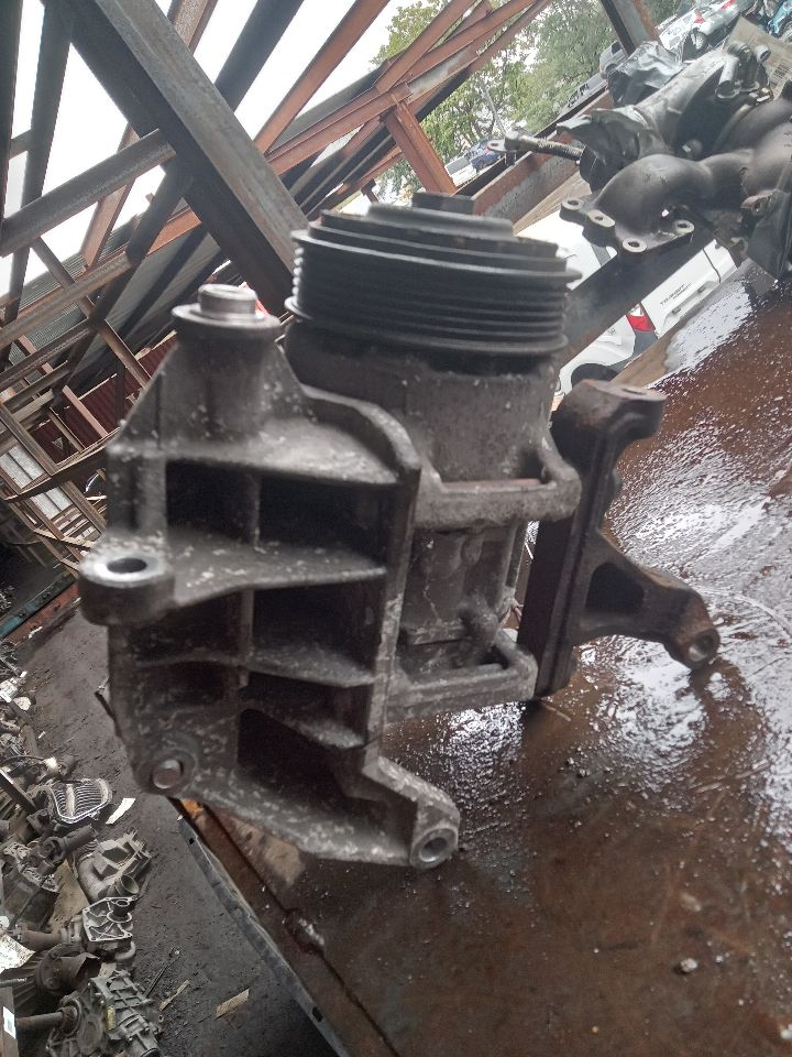 2012 SUBARU LEGACY 4cyl Gasoline 2.5 AC COMPRESSOR - 333817 — photo 2