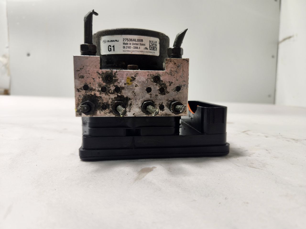 2015 SUBARU LEGACY 4cyl Gasoline 2.5 Eng/Motor Cont Mod - 334148 — photo 2