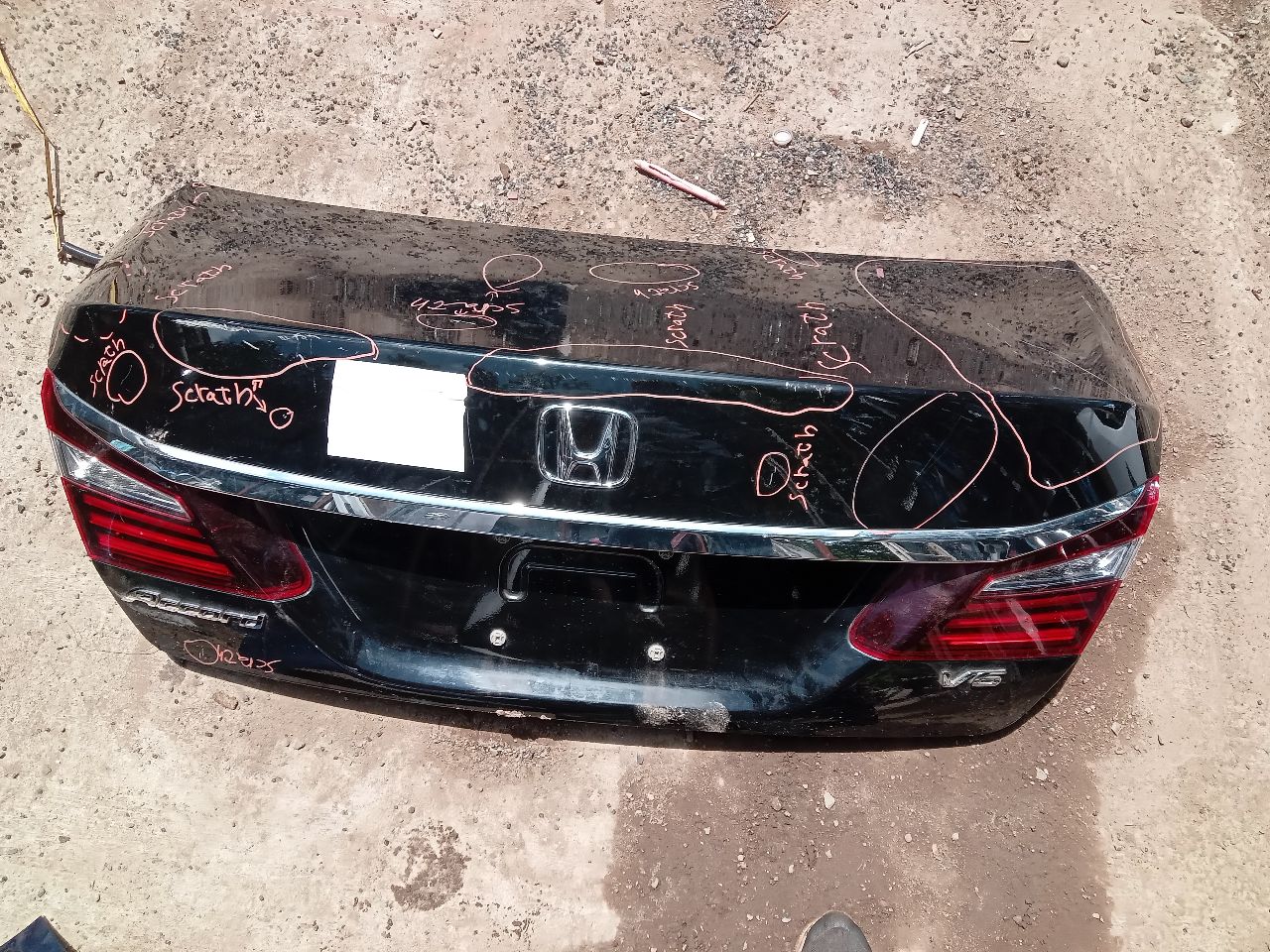 2017 HONDA ACCORD 6cyl Gasoline 3.5 Decklid  Tailgate - 334228 — photo 5
