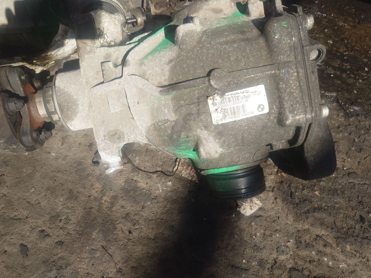 2015 BMW 740i CARRIER ASSEMBLY - 334564 — photo 8