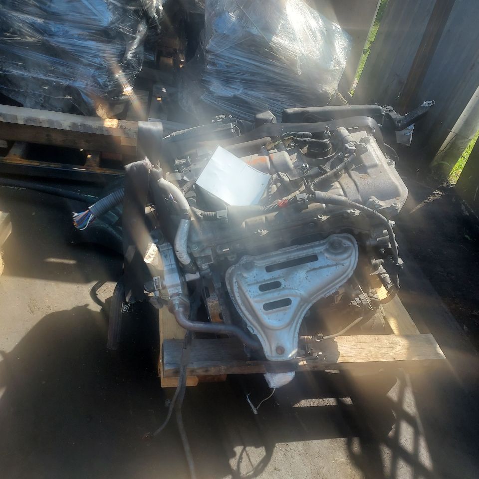 2013 LEXUS CT200H 4cyl Hybrid 1.8 ENGINE ASSEMBLY - 334937 — photo 4
