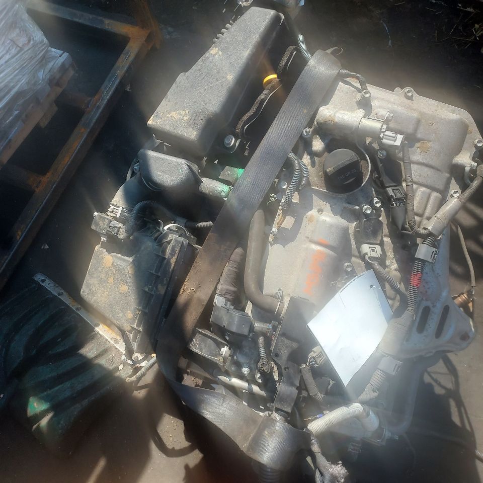 2013 LEXUS CT200H 4cyl Hybrid 1.8 ENGINE ASSEMBLY - 334937 — photo 5