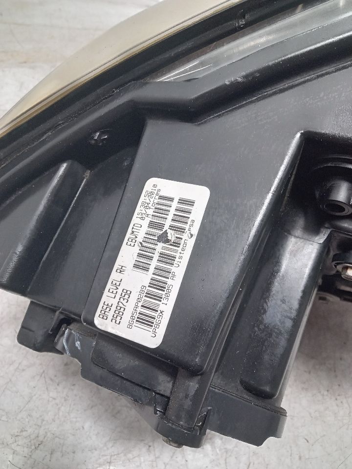 2010 CADILLAC CTS 6cyl Gasoline 3.0 Right HEADLAMP ASSEMBLY - 335508
