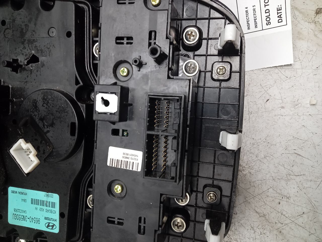 2014 HYUNDAI EQUUS 8cyl Gasoline 5.0 Console, Front - 335515 — photo 5