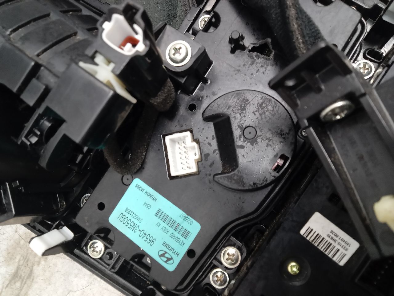 2014 HYUNDAI EQUUS 8cyl Gasoline 5.0 Console, Front - 335515 — photo 6