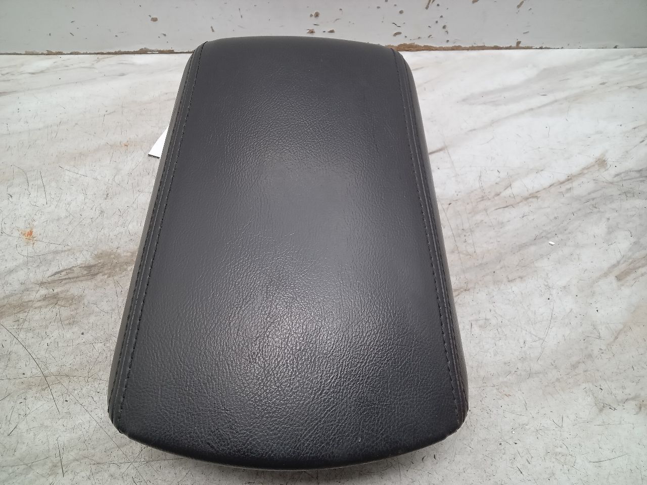 2013 FORD EXPLORER Armrest - 335528 — photo 2