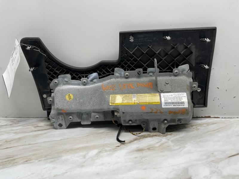 2009 BMW 328i Left AIR BAG - 336 — photo 2