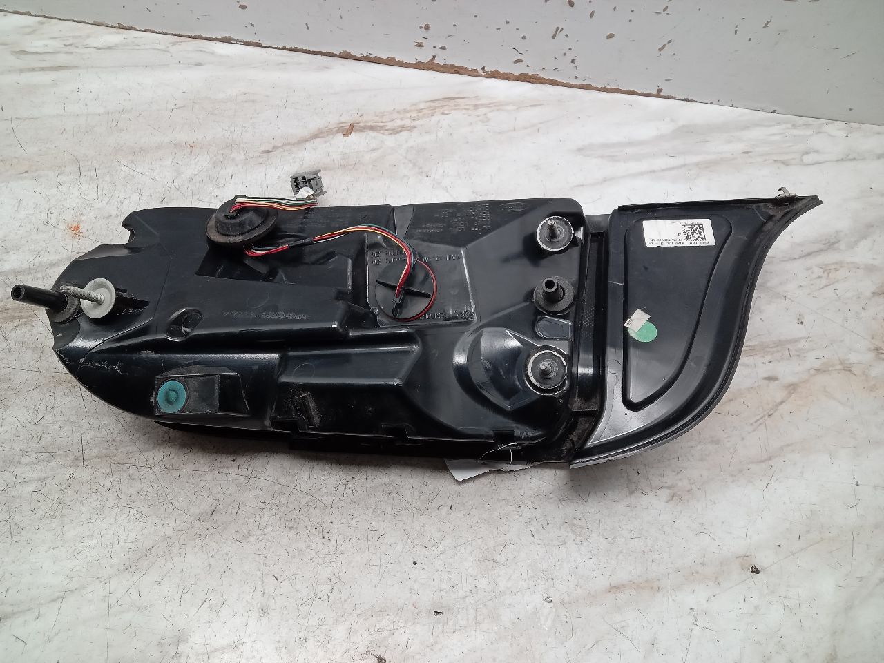 2015 FORD MUSTANG Left TAIL LAMP - 336451 — photo 4