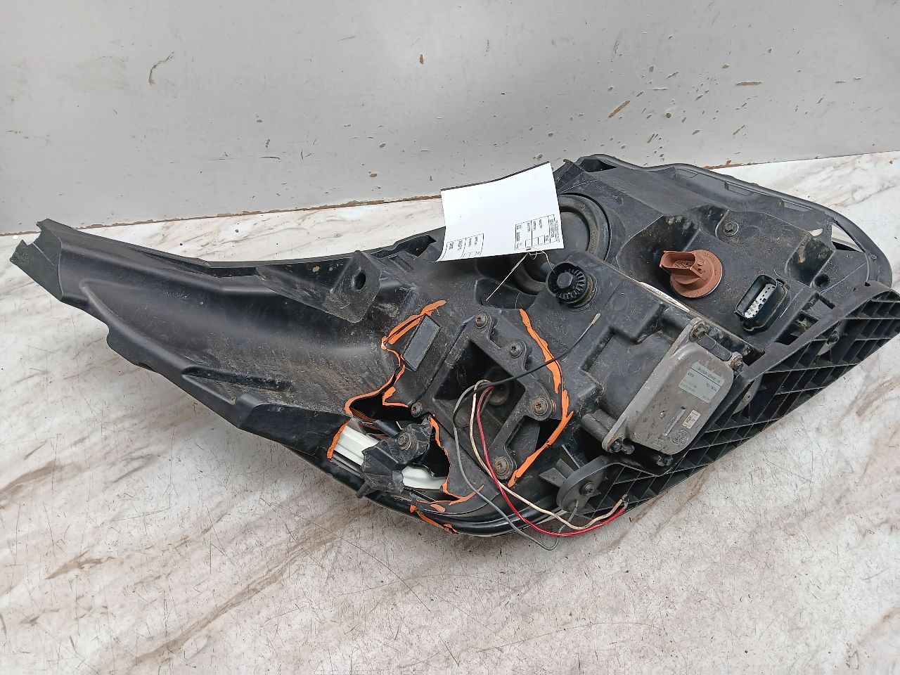 2017 FORD EXPLORER 6cyl Gasoline 3.7 Left HEADLAMP ASSEMBLY - 338330 — photo 2