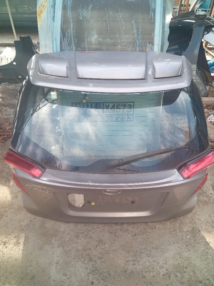 2019 TOYOTA C-HR 2.0L 4cyl Gasoline VVT Decklid  Tailgate - 338422