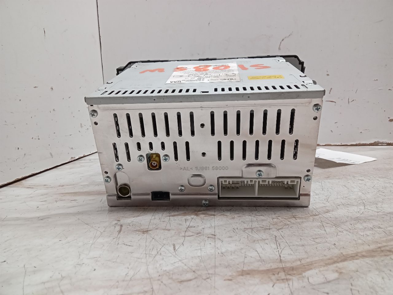 2016 KIA SEDONA 6cyl Gasoline 3.3 Radio Audio - 339592 — photo 5