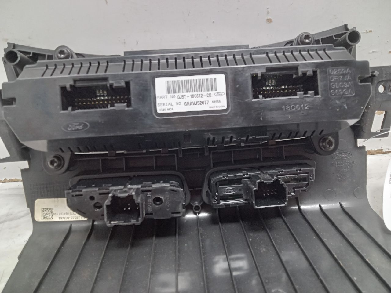 2019 FORD ESCAPE 1.5L 4cyl Turbo Gasoline TEMP CONTROL - 339736 — photo 4