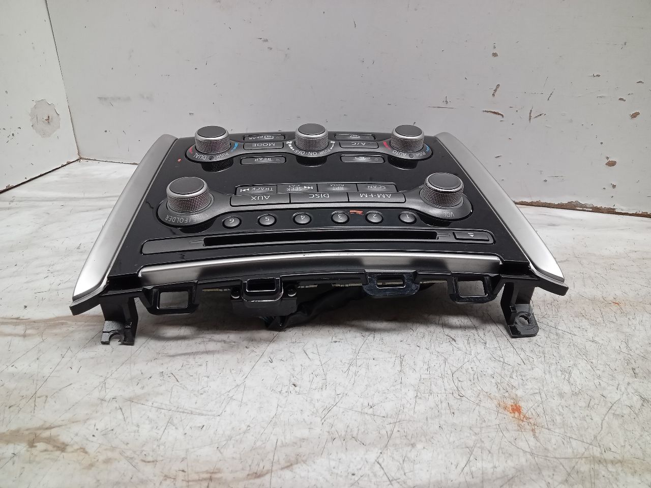 2015 NISSAN PATHFINDER 6cyl Gasoline 3.5 TEMP CONTROL - 339751 — photo 4