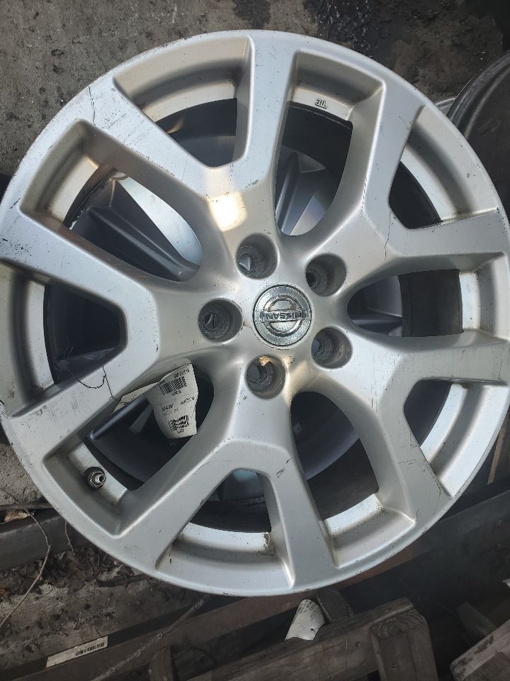 2012 NISSAN ROGUE 4cyl Gasoline 2.5 DOHC WHEEL - 340123