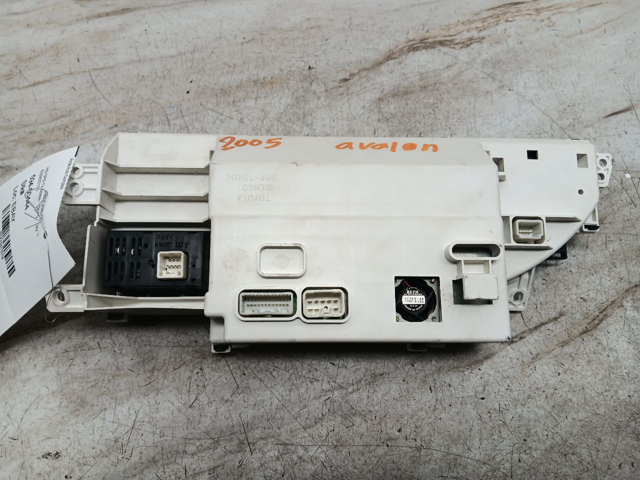 2005 TOYOTA AVALON Info-GPS-TV Screen - 341579 — photo 2