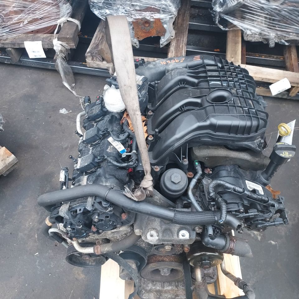 2013 CHRYSLER TOWN & COUNTRY ENGINE ASSEMBLY - 341615 — photo 2